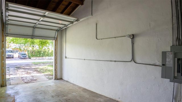 796 NE 88th St, Miami, FL 33138