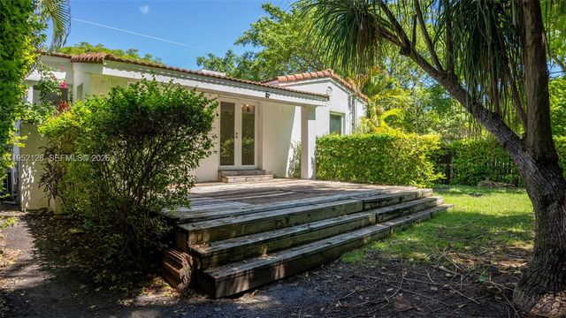 796 NE 88th St, Miami, FL 33138