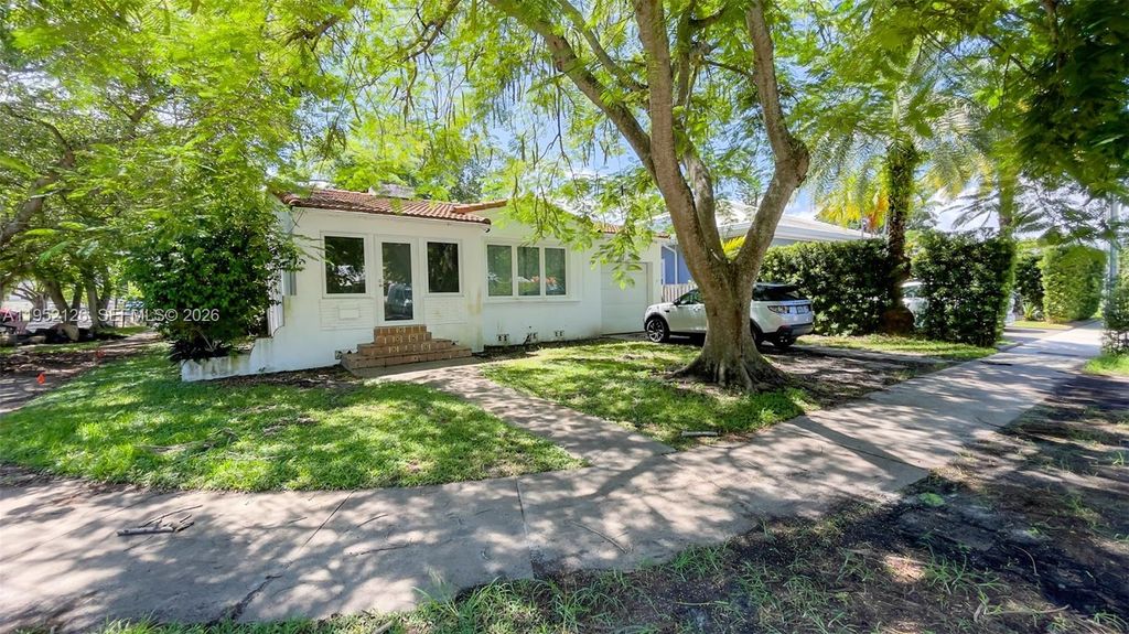 796 NE 88th St, Miami, FL 33138