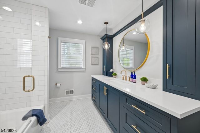 3 Glenmere Dr, Chatham Twp., NJ 07928