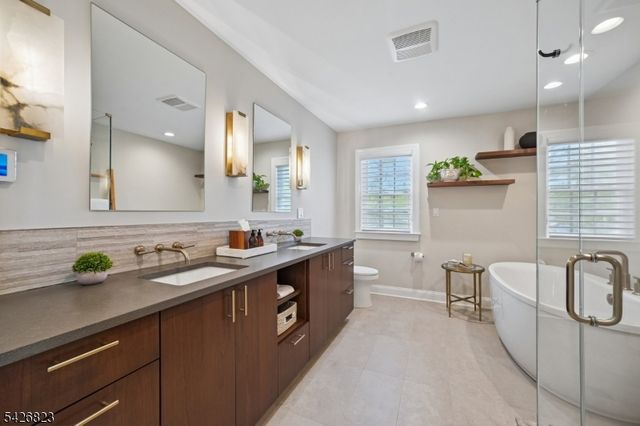 3 Glenmere Dr, Chatham Twp., NJ 07928