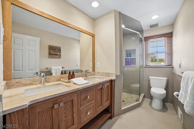 3 Glenmere Dr, Chatham Twp., NJ 07928