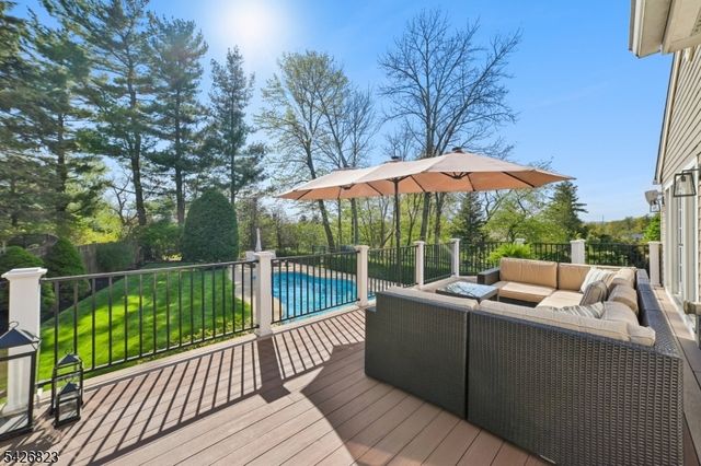 3 Glenmere Dr, Chatham Twp., NJ 07928