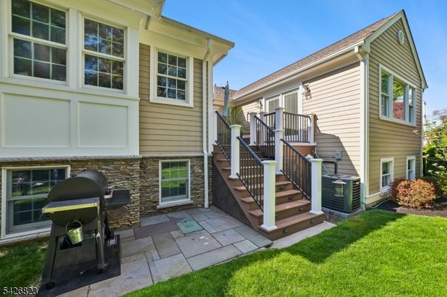 3 Glenmere Dr, Chatham Twp., NJ 07928