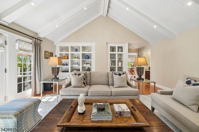 3 Glenmere Dr, Chatham Twp., NJ 07928