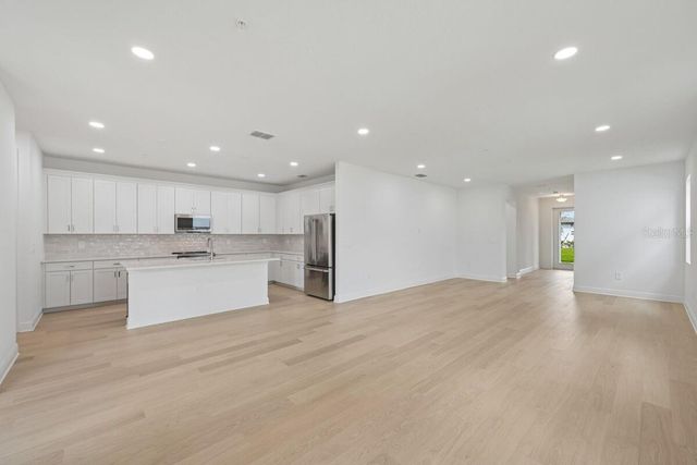 17823 BROADLEAF LOOP, Venice, FL 34293