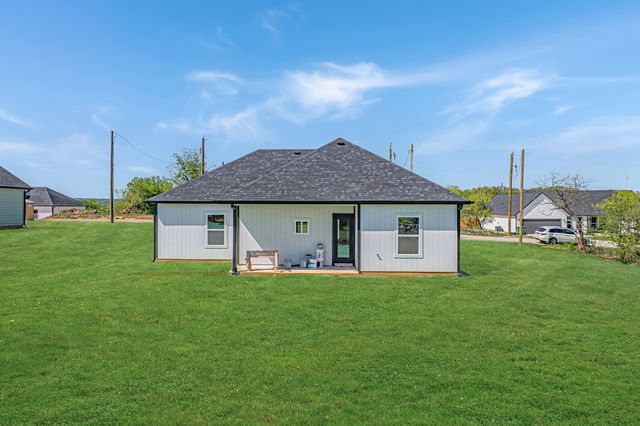 120 Brookview Drive, Bridgeport, TX 76426