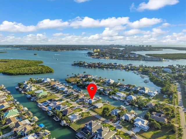 128 San Salvador ST, Naples, FL 34113
