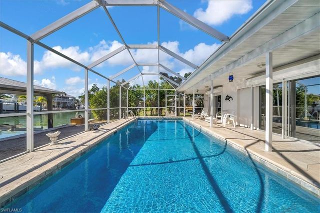 128 San Salvador ST, Naples, FL 34113