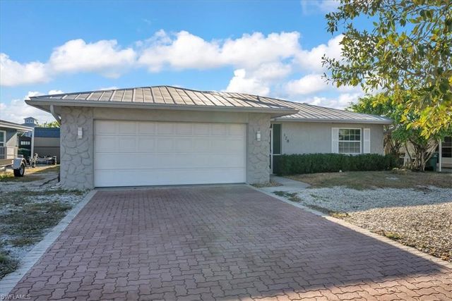 128 San Salvador ST, Naples, FL 34113