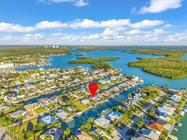 128 San Salvador ST, Naples, FL 34113