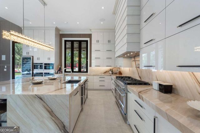 1386 Moores Mill Road NW, Atlanta, GA 30327