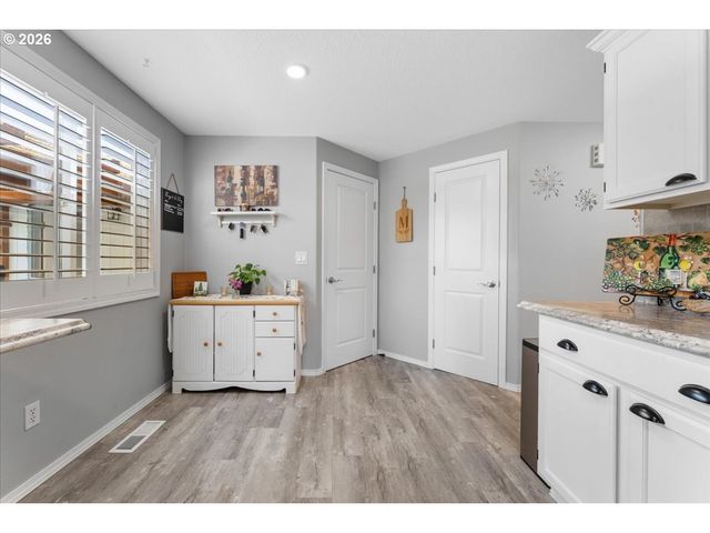 6604 Ne 73RD Cir, Vancouver, WA 98661