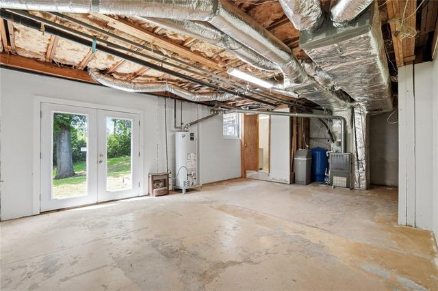 135 Grogan Road NE, White, GA 30184