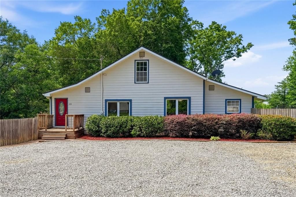 135 Grogan Road NE, White, GA 30184