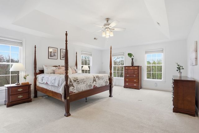1 Lawton Ave, Westford, MA 01886