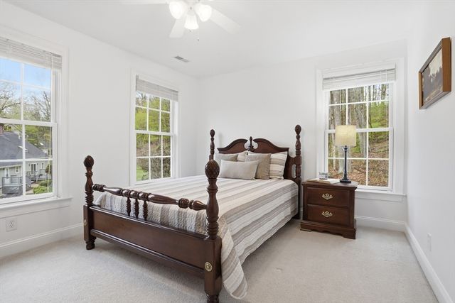 1 Lawton Ave, Westford, MA 01886