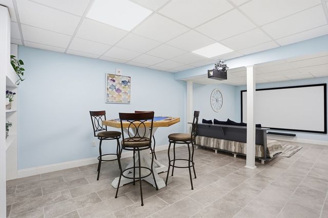 1 Lawton Ave, Westford, MA 01886