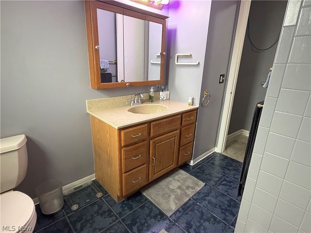 24881 Ridgeline Drive, Bedford Heights, OH 44146