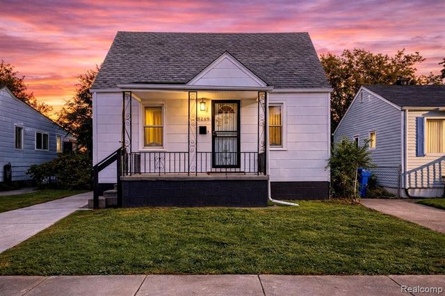 8269 Westminster Avenue, Warren, MI 48089