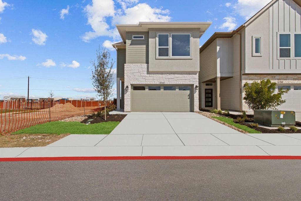 5702 Forks RD, Austin, TX 78747