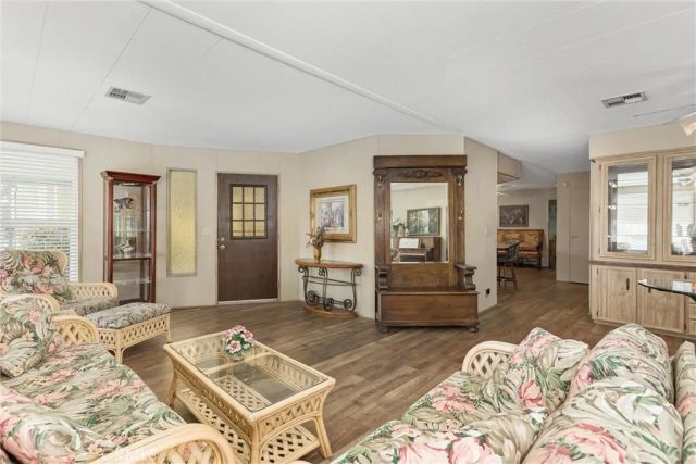 4133 W Wilson 27, Banning, CA 92220