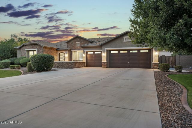 19816 E ALAMOSA Drive, Queen Creek, AZ 85142