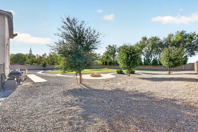 19816 E ALAMOSA Drive, Queen Creek, AZ 85142