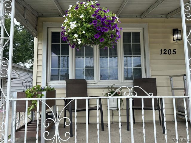 1205 85th Street, Niagara Falls, NY 14304