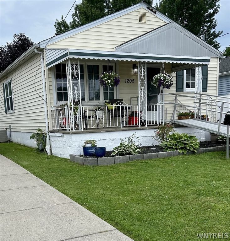 1205 85th Street, Niagara Falls, NY 14304