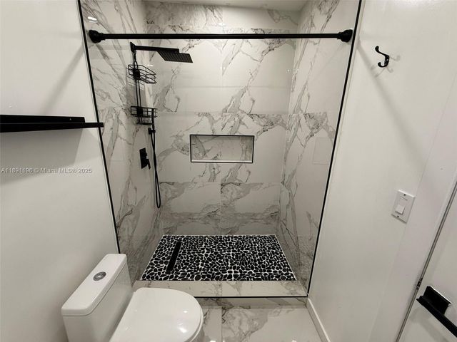 4300 NW 3rd Ct 1, Plantation, FL 33317