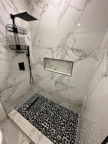 4300 NW 3rd Ct 1, Plantation, FL 33317