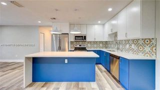 1050 SW 11th St 1052, Miami, FL 33129