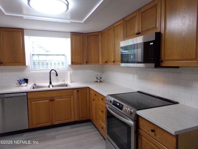 2134 ROSEWOOD Drive, Neptune Beach, FL 32266