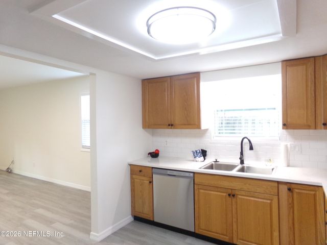2134 ROSEWOOD Drive, Neptune Beach, FL 32266
