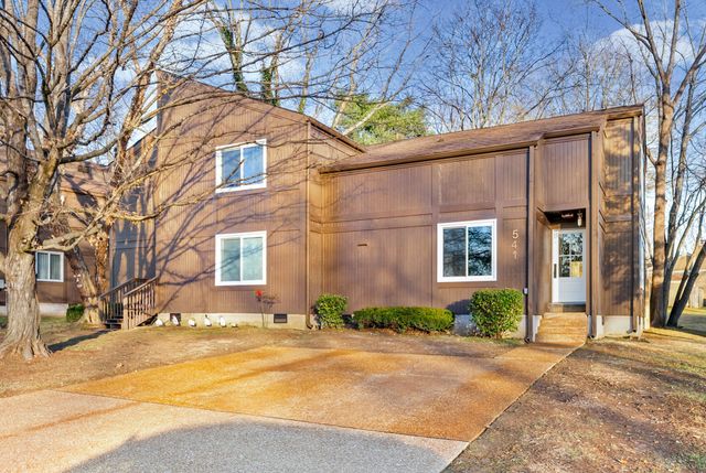 541 Doral Country Dr, Nashville, TN 37221