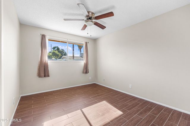 4401 W CLAREMONT Street, Glendale, AZ 85301