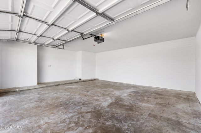 4401 W CLAREMONT Street, Glendale, AZ 85301