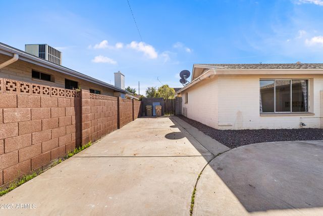 4401 W CLAREMONT Street, Glendale, AZ 85301