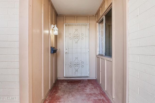 4401 W CLAREMONT Street, Glendale, AZ 85301