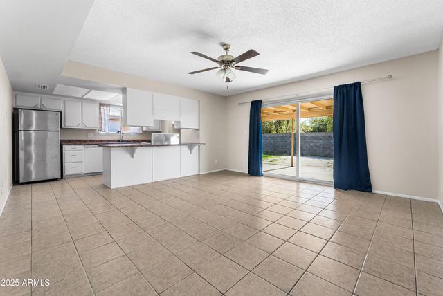 4401 W CLAREMONT Street, Glendale, AZ 85301