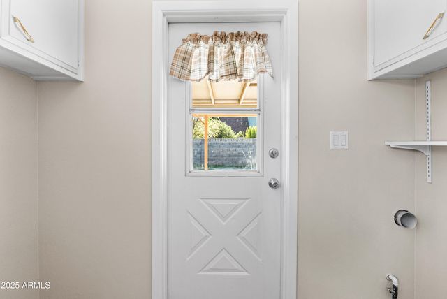 4401 W CLAREMONT Street, Glendale, AZ 85301