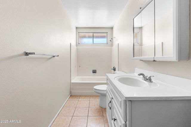 4401 W CLAREMONT Street, Glendale, AZ 85301