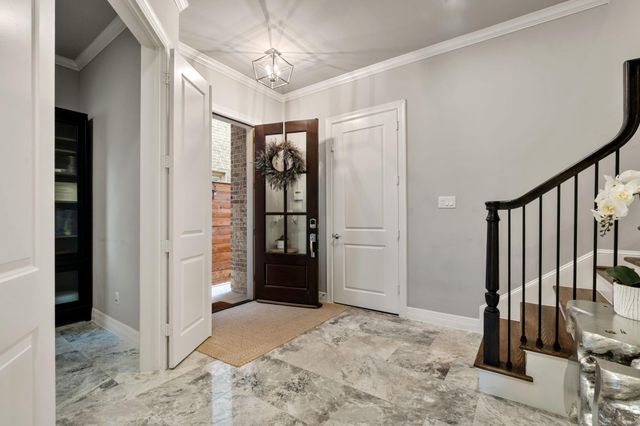 306 W Saulnier Street, Houston, TX 77019