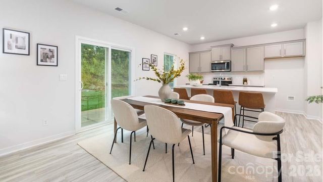5126 Shallow Brook Drive, Charlotte, NC 28215