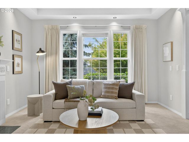 5530 BAY CREEK Dr, Lake Oswego, OR 97035