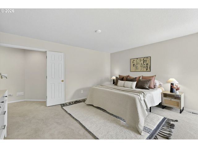 5530 BAY CREEK Dr, Lake Oswego, OR 97035