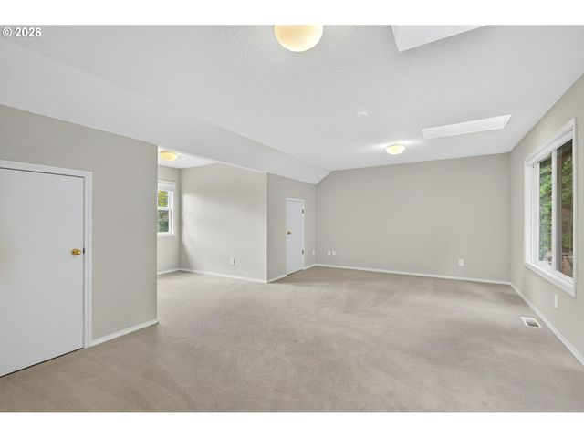 5530 BAY CREEK Dr, Lake Oswego, OR 97035