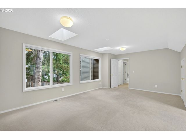 5530 BAY CREEK Dr, Lake Oswego, OR 97035