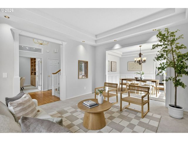 5530 BAY CREEK Dr, Lake Oswego, OR 97035